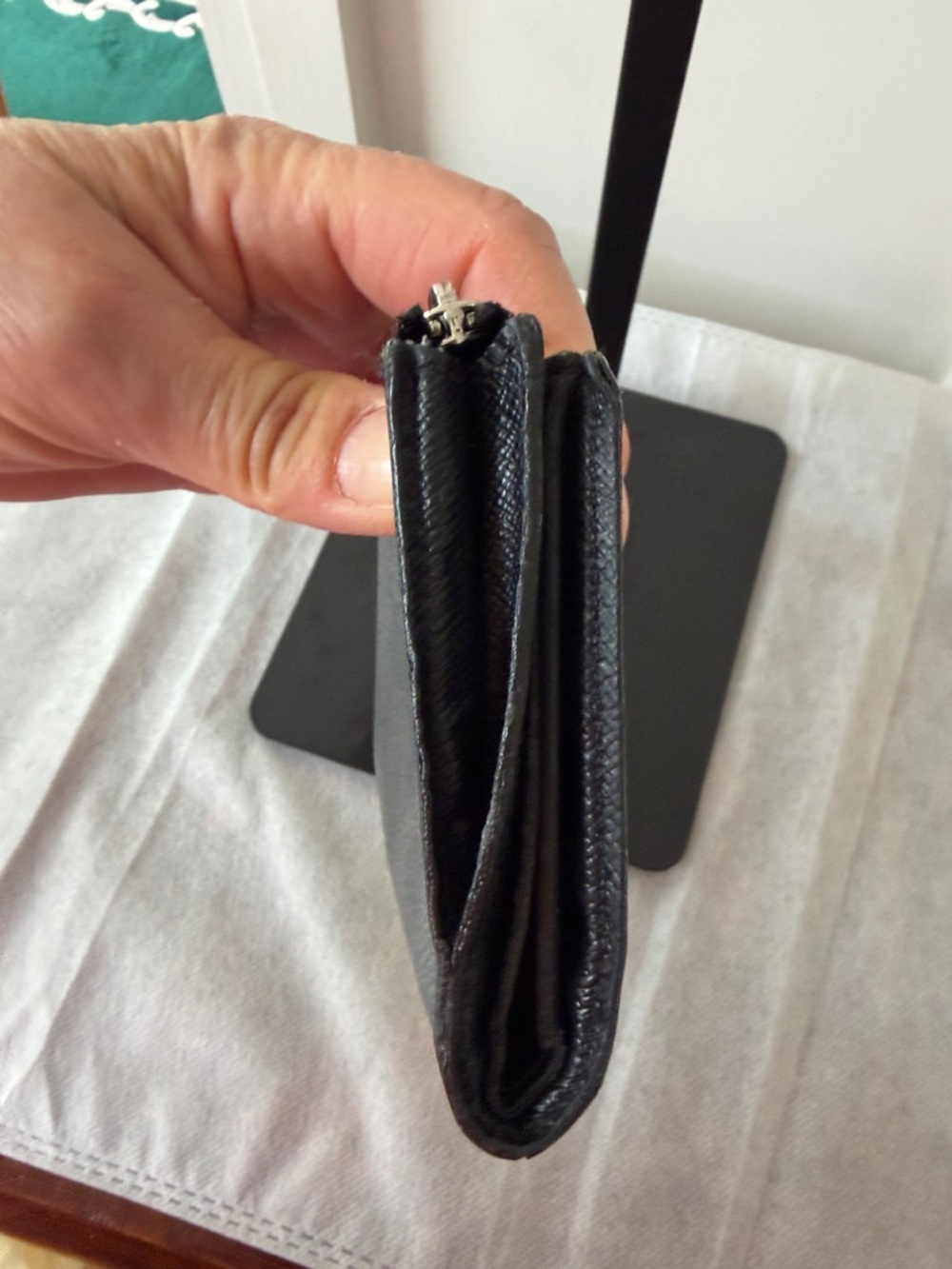 Louis Vuitton Damier Graphite Smart Wallet - Picture 5 of 7